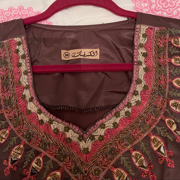 Purple Long Sleeve Modest Kaftan Dress With Pink Threading & Rhinestones Size M - Picture 3 of 5